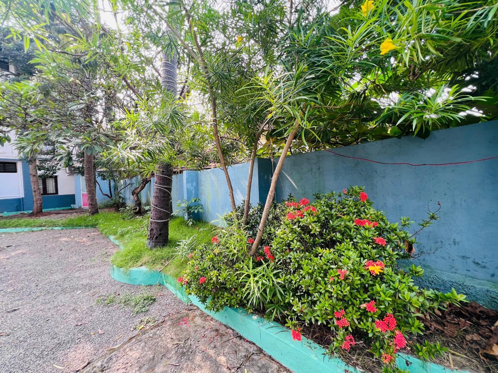 Hotel Sunday - Townhouse Club Airport Trivandrum Thiruvananthapuram Extérieur photo