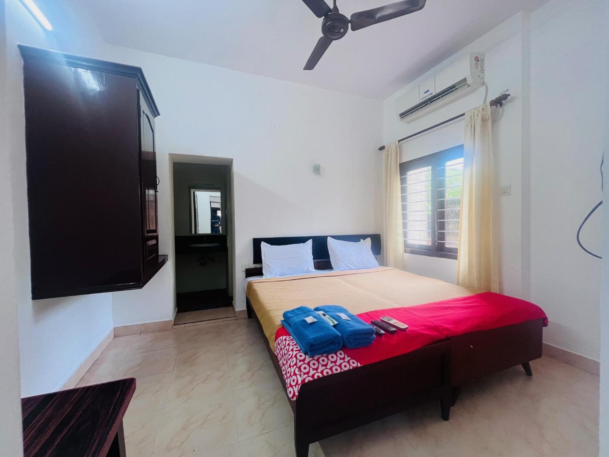 Hotel Sunday - Townhouse Club Airport Trivandrum Thiruvananthapuram Extérieur photo